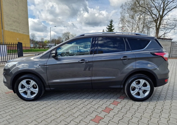 Ford Kuga cena 64900 przebieg: 103500, rok produkcji 2018 z Suchedniów małe 352